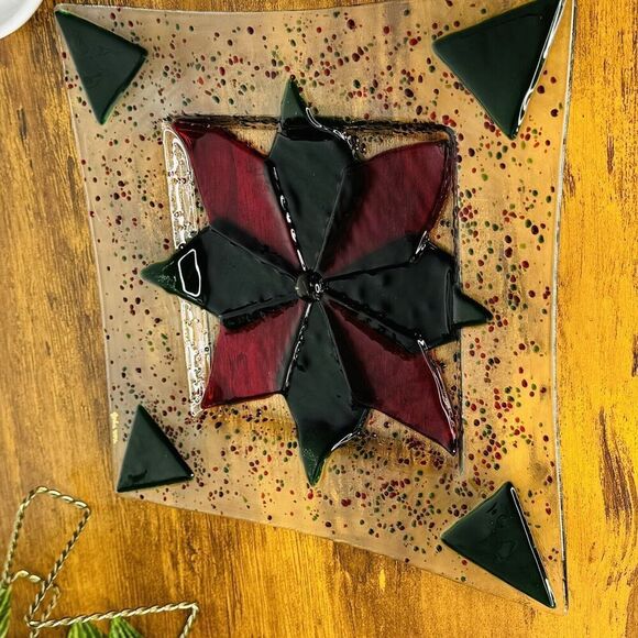 Fused Glass Signed Christmas Star Plate Serving Square Green Red Speckled 9” - Picture 10 of 12